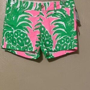 Lilly Pulitzer size 4 Callahan Pink and Green Pineapple Print Shorts NWT